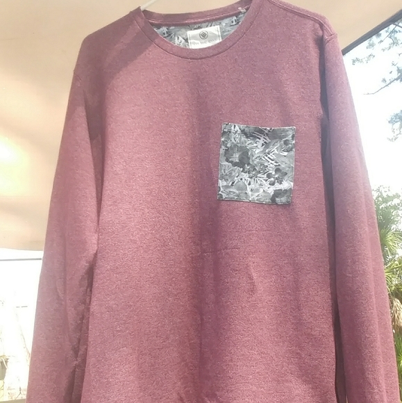On the Byas LS casual - Picture 2 of 7